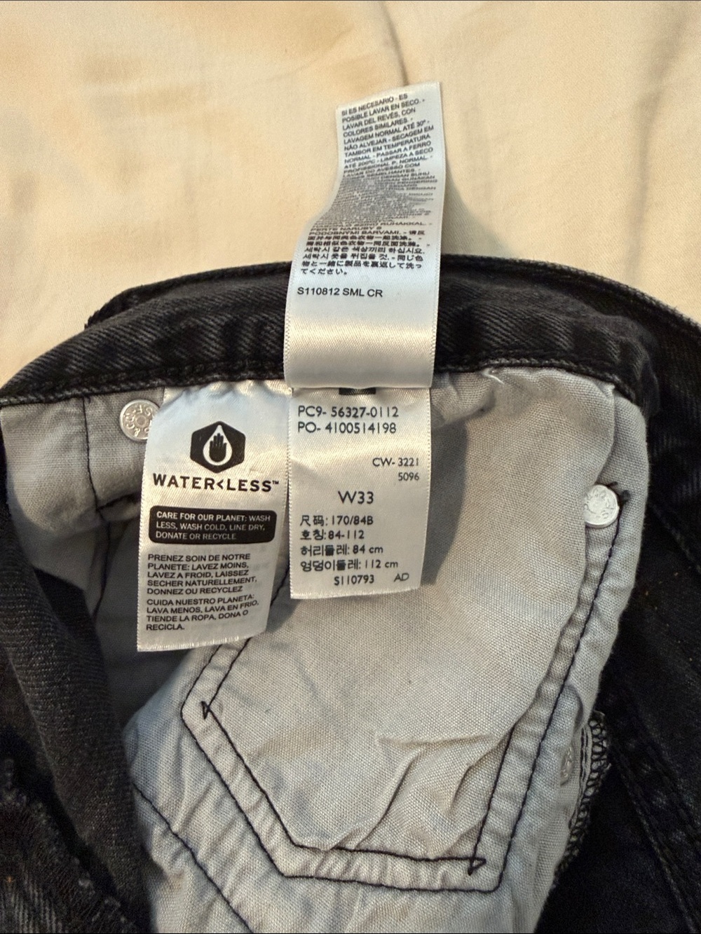 Levi’s 501 Original High Rise Black Distressed Raw Hem Denim Shorts - Picture 7 of 7